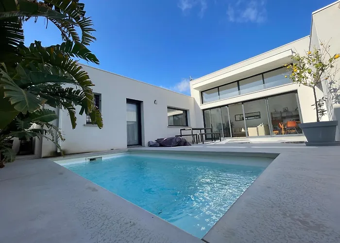 Oasis Blue Canet Villa