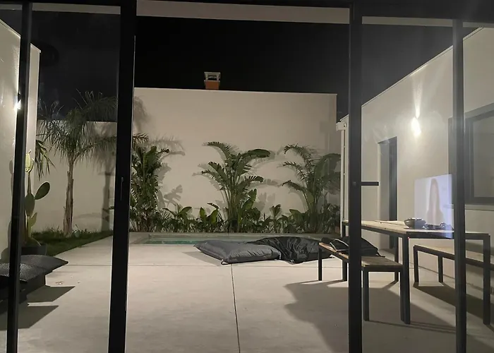 Oasis Blue Canet Villa *